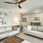 Jupiter Bay Condo w/ Pool < Half Mile to Beach!