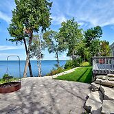 Lovely Bayfront Vacation Rental w/ Spacious Deck!