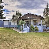 Woodsy Riverfront Retreat in Trout Creek Montana!