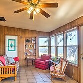 Tow Retreat on Lake Buchanan w/ Dock & Kayaks!