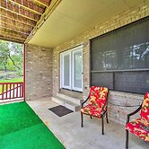 Relaxing Helotes Apt: 7 Mi to UT at San Antonio!