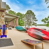 Dock & Game Room: Alvarado Lake Getaway!
