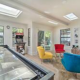 Luxurious Lubbock Home: Fire Pit, Outdoor TV!