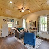 Quiet Country Escape: Fire Pit, Fish On-site!