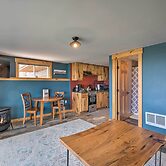 Slopeside Burke Mountain Condo w/ Fireplace!