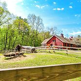 Killingly Barnyard Studio in Wine Country!