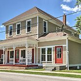 'the Ruebling House' Historic Defiance Apartment!