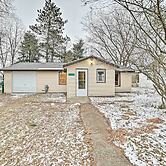 Quaint Frederic Home: Ski, Boat + Hike Nearby