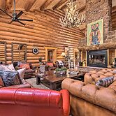 Grand Mountain Retreat in Angel Fire w/ Game Room!