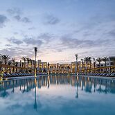 Serry Beach Resort