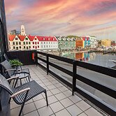 Stunning Marina View - Brand New - City Center