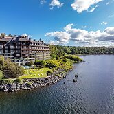 Park Lake Luxury Hotel