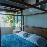 Casa pé na areia com piscina | São Sebastião