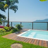 Casa Pé na Areia em frente à Ilhabela