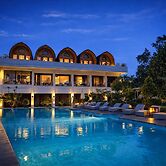 Nirvana Hotel Resort Tetebatu
