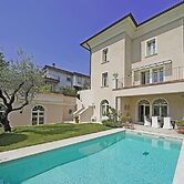 Villa San Carlo in Ro