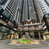 The Emerald Golf View