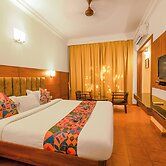 Fabhotel Royale Basant Residency