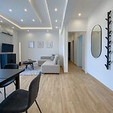 Phaedrus Living Downtown Flat 704