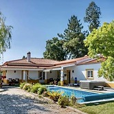 Fantastic House, Swimmingpool, Jacuzzi, Horses