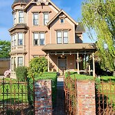 The Adams Pragge House