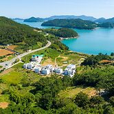 Baekya Pool Villa & Kids