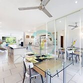 ZEN TREETOPS - 2BR Apartment with Pool