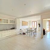 3 BEDR APPARTMENT BEACH ACCES THEOULE