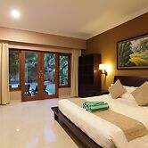 Peninsula Beach resort