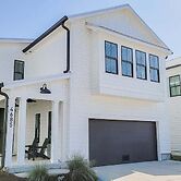 New Home 3br/2.5br w/ Kayak Access Sleeps 9