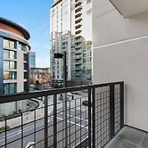 Bellevue Spacious 2BD 2BA Apartment