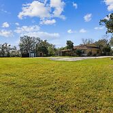 TRANQUILITY. Gated Estate Home. Privacy.