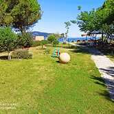 Beach Villa Next To The Waves