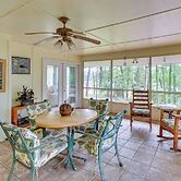 Spacious Montgomery Home ~ 3 Mi to Downtown!