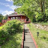 Spacious Woodbury Home w/ Pool + Hot Tub!