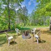 Wooded Danbury Cabin w/ Grill + Fire Pit!
