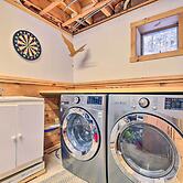 Waitsfield Vacation Rental w/ Private Hot Tub