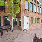 Patio, Grill & Fire Pit: Show Low Escape!