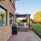 Patio, Grill & Fire Pit: Show Low Escape!