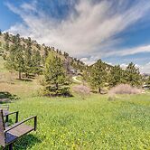 Peaceful Mountain Retreat w/ View, Near Boulder!