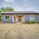 Pet-friendly North Texas Home w/ Spacious Yard!