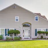 Charming Lewes Townhome w/ Sunroom: 5 Mi to Beach!