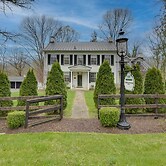 Historic Waterfront Retreat w/ Grill in Hagerstown