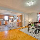 Deck & Grill: Convenient Home in Hummelstown