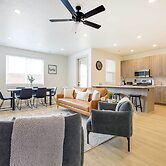 Modern Santa Clara Vacation Rental w/ Patio