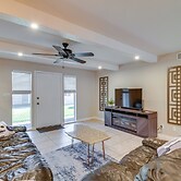 Golf, Shop & Hike: Youngtown Hideaway!