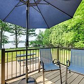Charming Wausau Cottage: On-site Lake Access!