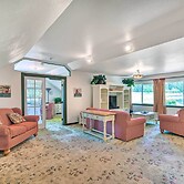 Chehalis Retreat w/ Scenic Views!
