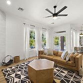 Pool Table, Putting Green: Luxury Oasis in Mesa