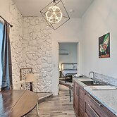 Stylish Klamath Falls Unit < 1/2 Mi to Oit!